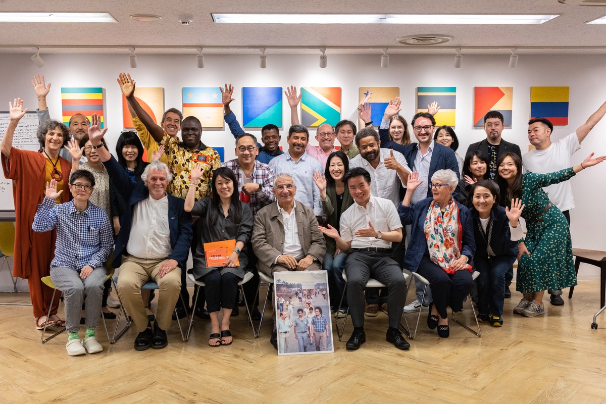 LHonnorat's tweet image. Le docteur Xavier Emmanuelli a rejoint les étoiles. Visionnaire, hors norme, il a combattu l’exclusion avec une force rare. Personne ne reculait quand il disait : « Allez, on y va. » 🎥 Playlist (vidéos que j’ai tournées de lui) : youtube.com/playlist?list=…