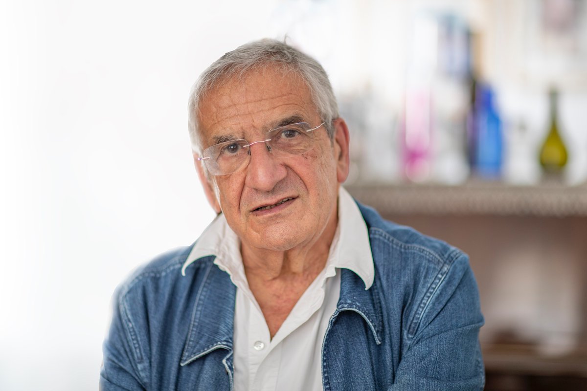 LHonnorat's tweet image. Le docteur Xavier Emmanuelli a rejoint les étoiles. Visionnaire, hors norme, il a combattu l’exclusion avec une force rare. Personne ne reculait quand il disait : « Allez, on y va. » 🎥 Playlist (vidéos que j’ai tournées de lui) : youtube.com/playlist?list=…