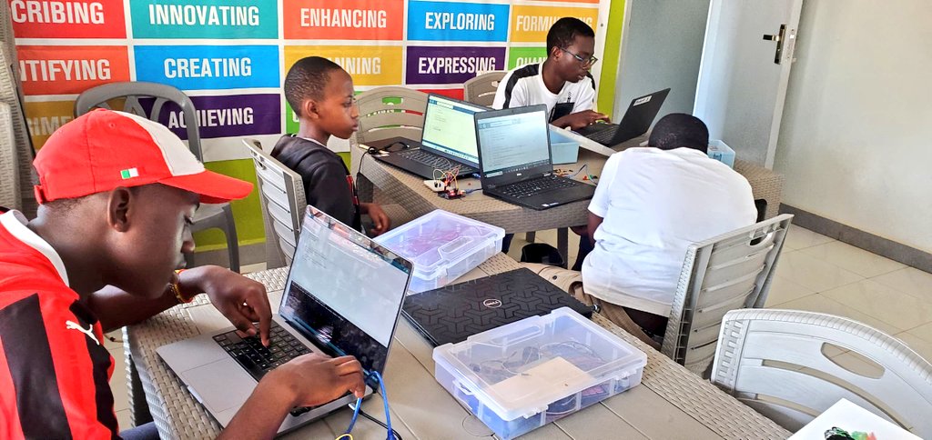 OctBinEvadiusT's tweet image. At @YoungEngneersUG , we step into a fresh week, with energy, creativity, and innovation
Our learners are back to building, exploring and discovering the power of #StemEducation through hands-on experiences.

Let your child join us this holiday  &amp;amp; unlock their potential.