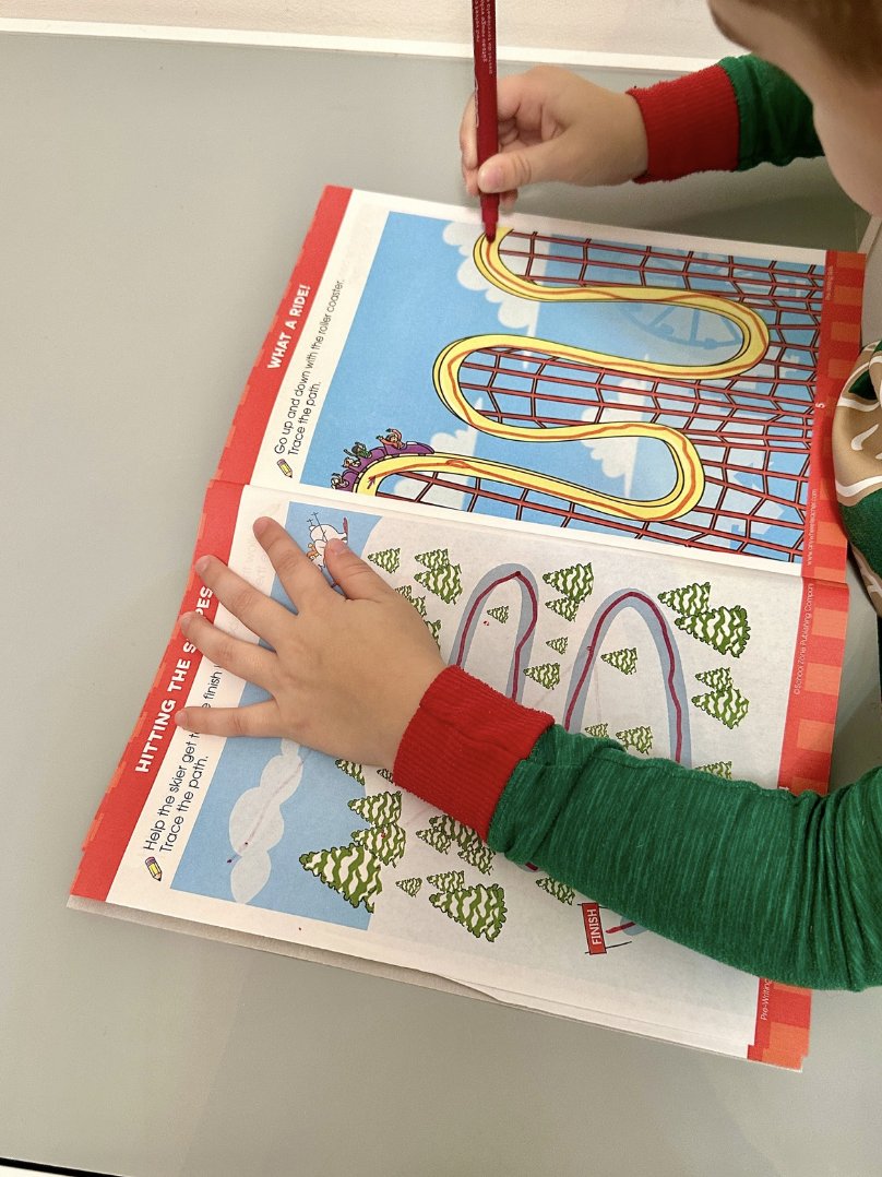 BubblyMoments's tweet image. Fun, colorful learning for little minds! 🌈✏️
The School Zone Big Preschool Workbook helps kids build early skills with engaging activities.

🛍️ amzlink.to/az0Q8GLncTc8e

#PreschoolLearning #EarlyEducation #AmazonFinds