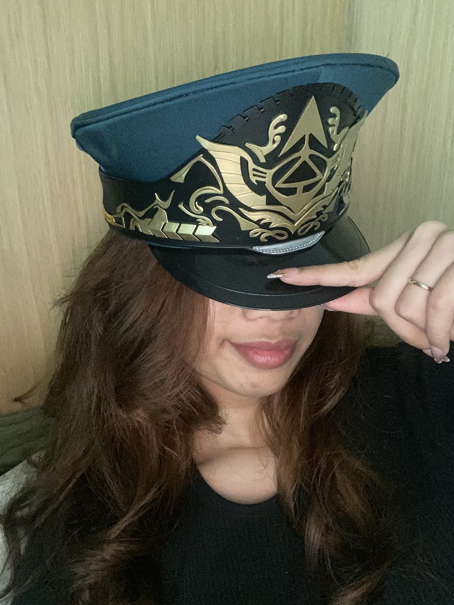 crmikax's tweet image. look what just arrived (me to my place)