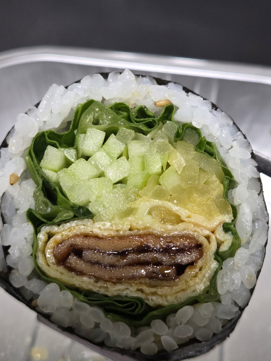 친구가 명허니 입술 같다함