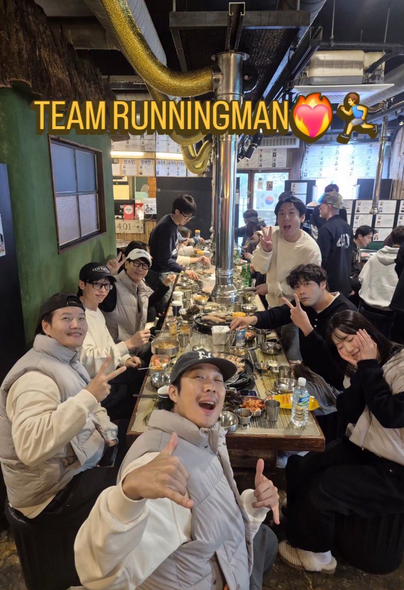 ysysc2848's tweet photo. 회식했나부다
막내라서 집게 들고있는거 개호감 https://t.co/e2vWkFpw9x