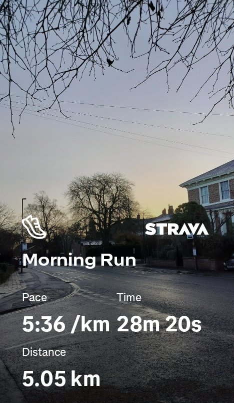 Morning 5km run 
A chillier start, towards the river but it's well over the banks so no running along there today. 
Happy Monday! 😃🏃‍♀️
#York #Running