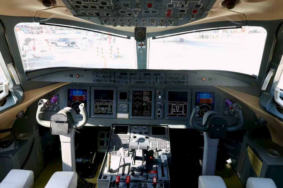 CGTNGlobalBiz's tweet image. The 2025 #Dubai Airshow officially opened on Monday! ✈️ Commercial Aircraft Corporation of China (#COMAC) is showcasing its latest aircraft, with the C919 making its debut in the Middle East airshow. Check it out! (photo credit: VCG)