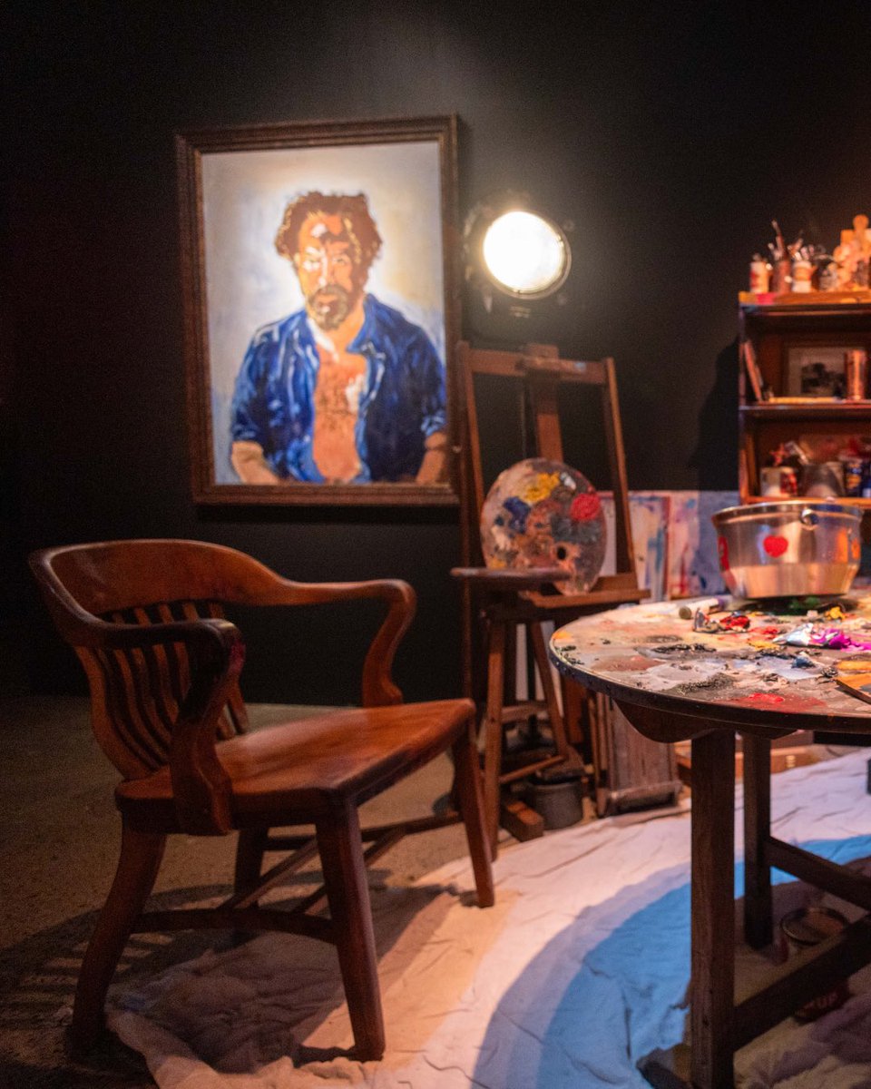 特別展：ジョニー・デップ⁠ 『A Bunch of Stuff』展 ⁠ 色彩を削ぎ、光