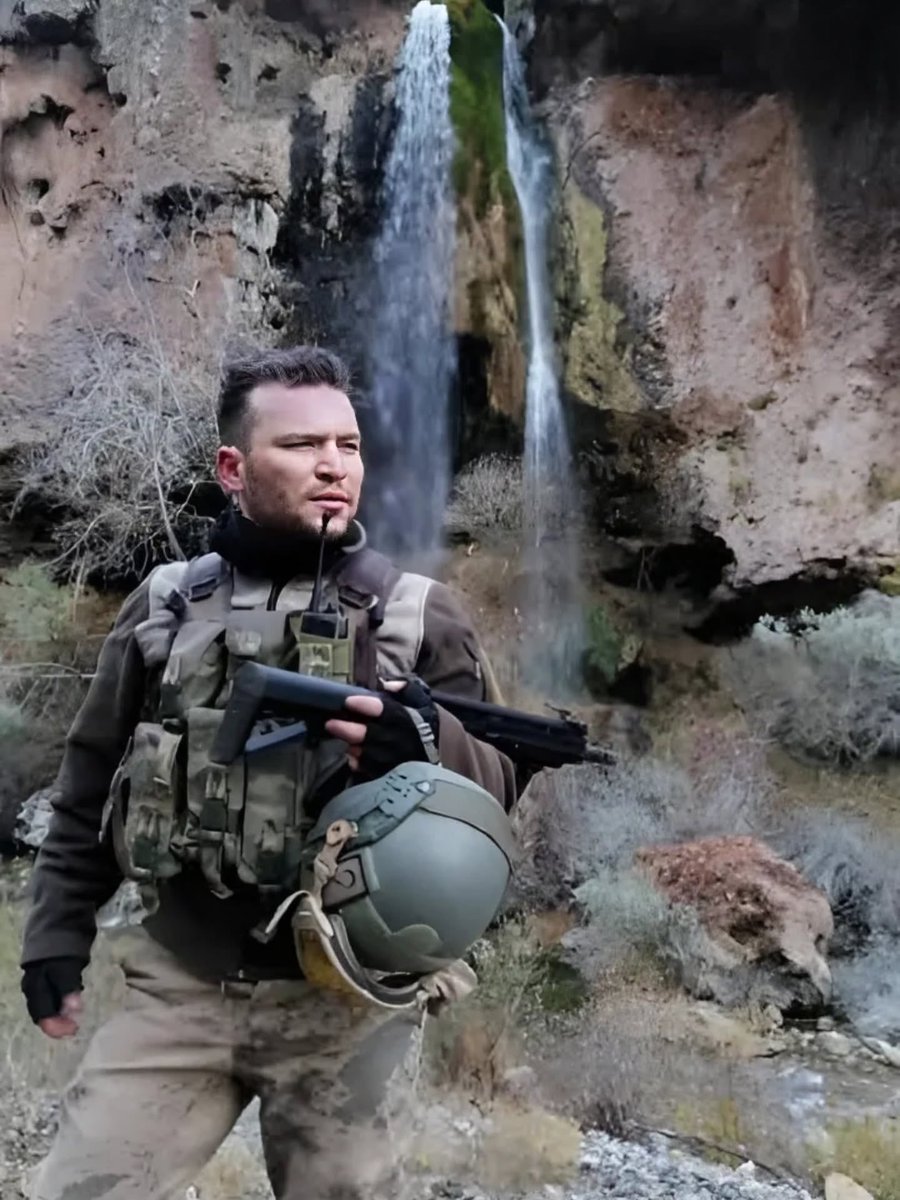 Tunceli Mercan Dağlarında Şehadeti Başına Taç Eden Yiğit... 

Şehit J. Uzm. Çvş. Burak Tortumlu Ruhun Şad Olsun