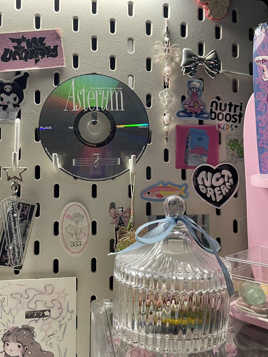 life is hard, i deserve stickers! 🩵🩷