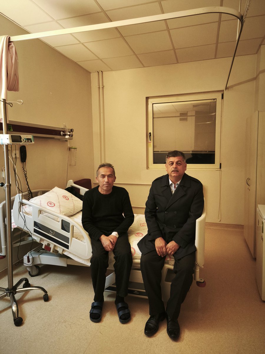 Hasan Hüseyin Beşli hocamızı Tıp Fakültesi hastanesinde ziyaret ettik hocamıza Geçmiş olsun dileklerimizi iletiyoruz