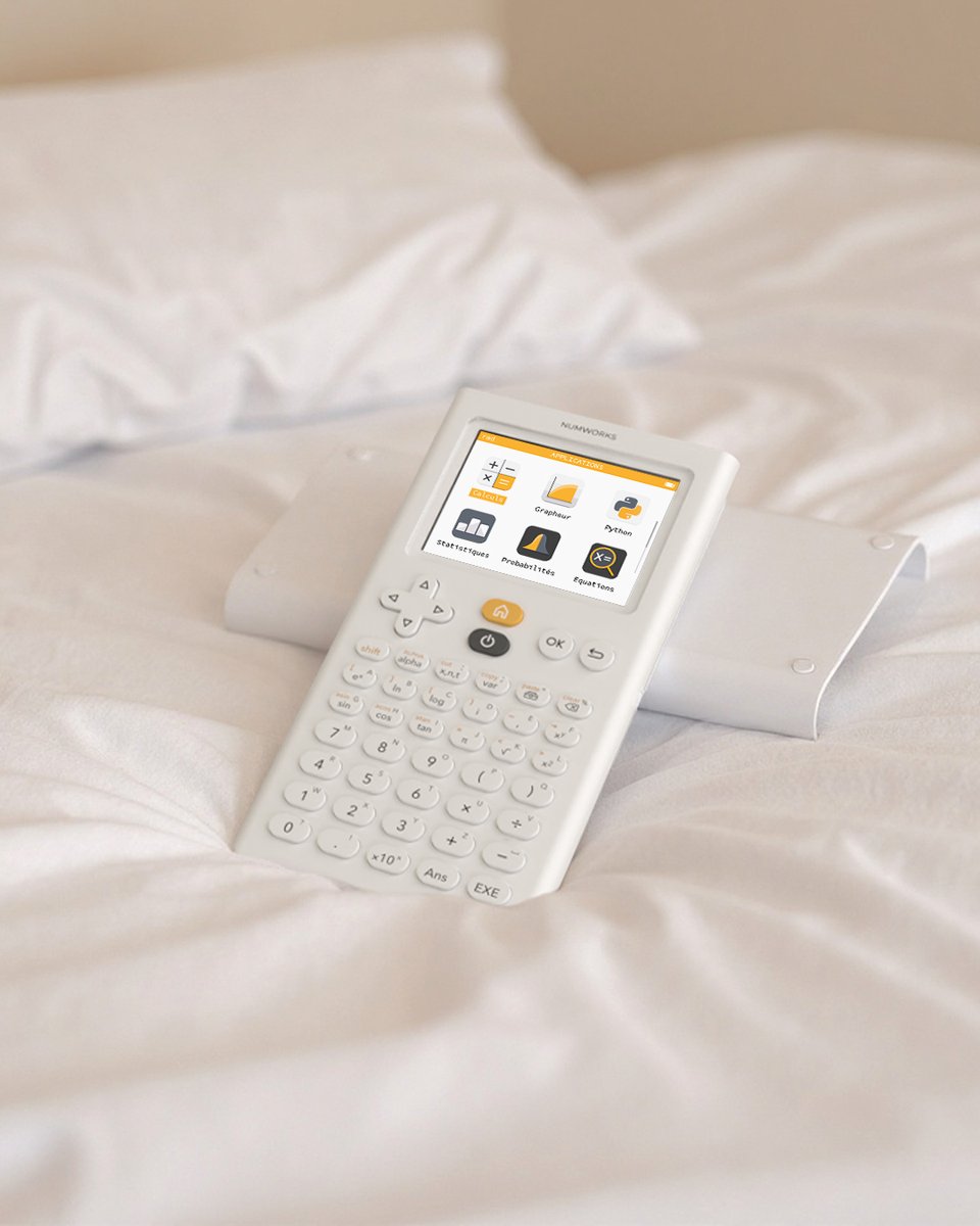 NumWorks tweet media