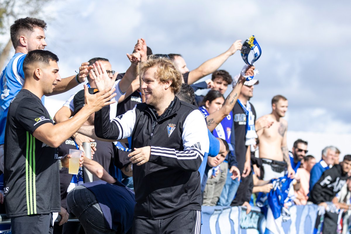 📢 ¡Más de 4⃣0⃣0⃣ azulinos en Trebujena en otra mañana para recordar!

💙 𝑈𝑛 𝑠𝑒𝑛𝑡𝑖𝑚𝑖𝑒𝑛𝑡𝑜 𝑞𝑢𝑒 𝑛𝑜 𝑐𝑜𝑛𝑜𝑐𝑒 𝑐𝑎𝑡𝑒𝑔𝑜𝑟𝑖́𝑎𝑠. 

#CDSanFernando1940