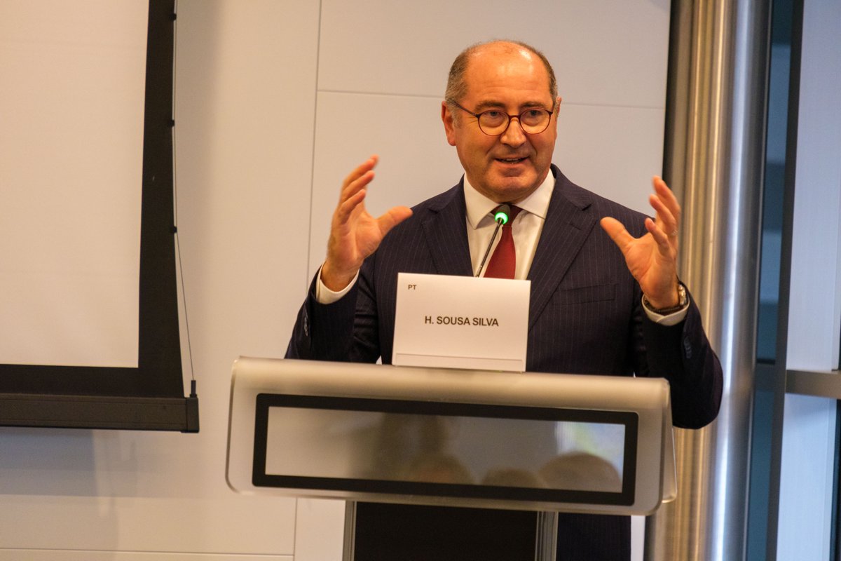 HlderSousaSilv1's tweet image. 💦𝐀 𝐚́𝐠𝐮𝐚 𝐞́ 𝐯𝐢𝐝𝐚, 𝐞 𝐚 𝐬𝐮𝐚 𝐞𝐬𝐜𝐚𝐬𝐬𝐞𝐳 𝐞́ 𝐮𝐦 𝐝𝐨𝐬 𝐦𝐚𝐢𝐨𝐫𝐞𝐬 𝐝𝐞𝐬𝐚𝐟𝐢𝐨𝐬 𝐝𝐚 𝐧𝐨𝐬𝐬𝐚 𝐠𝐞𝐫𝐚𝐜̧𝐚̃𝐨. 💧

Tive a honra de abrir o painel “Water Resilience” no evento “From Science to Policy: Shaping a Sustainable and Competitive Europe”,…