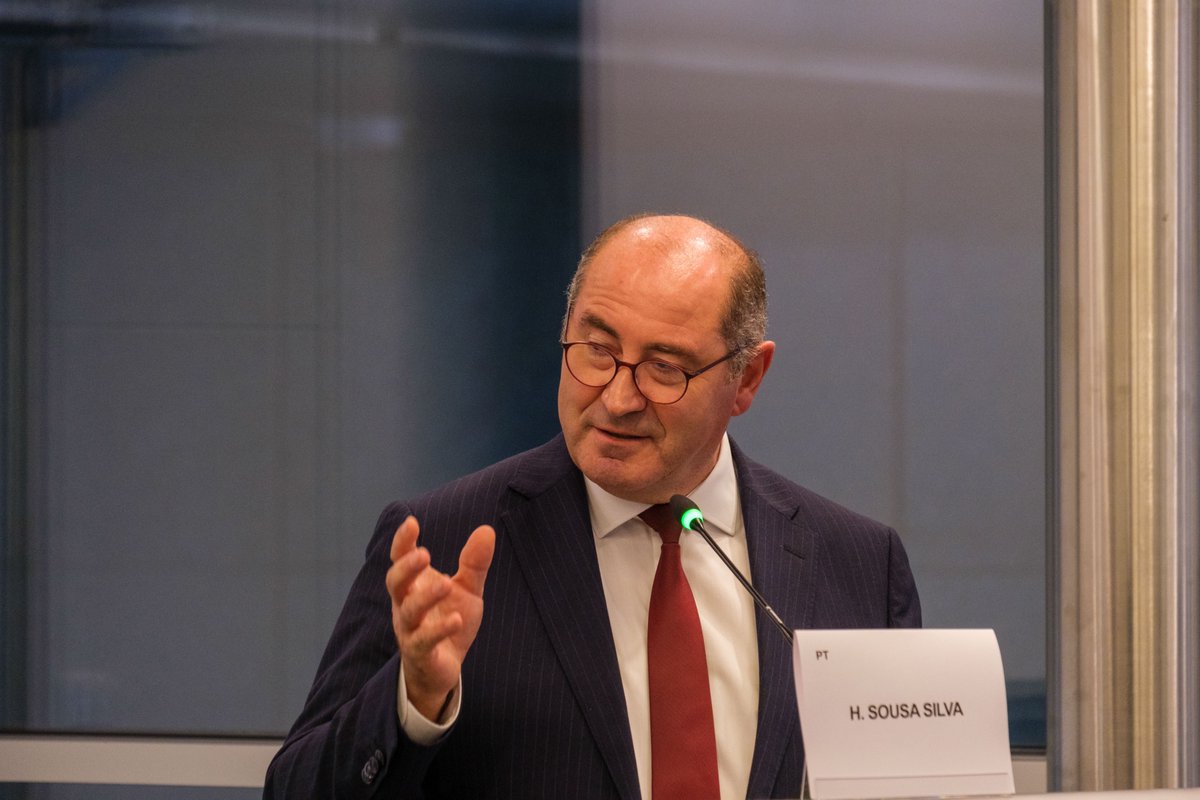 HlderSousaSilv1's tweet image. 💦𝐀 𝐚́𝐠𝐮𝐚 𝐞́ 𝐯𝐢𝐝𝐚, 𝐞 𝐚 𝐬𝐮𝐚 𝐞𝐬𝐜𝐚𝐬𝐬𝐞𝐳 𝐞́ 𝐮𝐦 𝐝𝐨𝐬 𝐦𝐚𝐢𝐨𝐫𝐞𝐬 𝐝𝐞𝐬𝐚𝐟𝐢𝐨𝐬 𝐝𝐚 𝐧𝐨𝐬𝐬𝐚 𝐠𝐞𝐫𝐚𝐜̧𝐚̃𝐨. 💧

Tive a honra de abrir o painel “Water Resilience” no evento “From Science to Policy: Shaping a Sustainable and Competitive Europe”,…