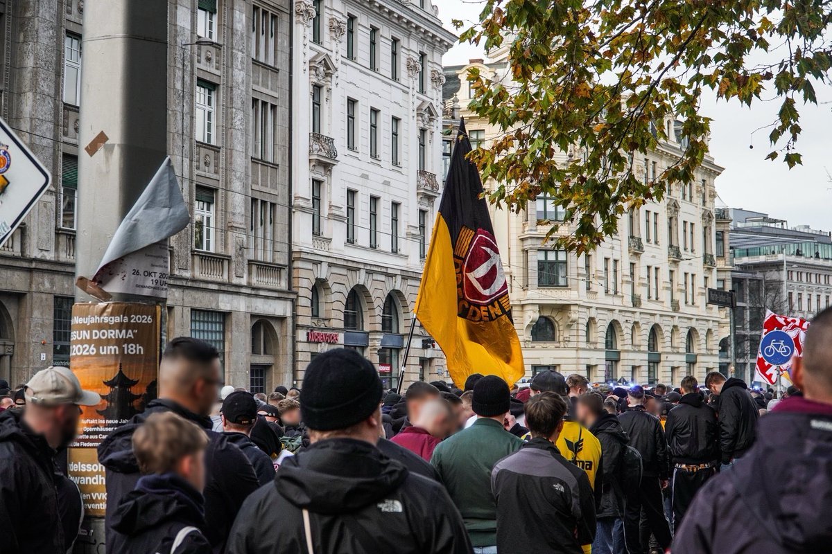 K_BLOCK_DYNAMO's tweet image. Mit rund 1.500 Dynamo-Fans wurde gestern in Leipzig ein starkes Zeichen für die Fankultur und gegen die geplanten Maßnahmen der Innenministerkonferenz gesetzt.

An dieser Stelle möchten wir allen anwesenden Dynamofans unseren Dank aussprechen…

#sgd1953 #dynamoland #imk2025