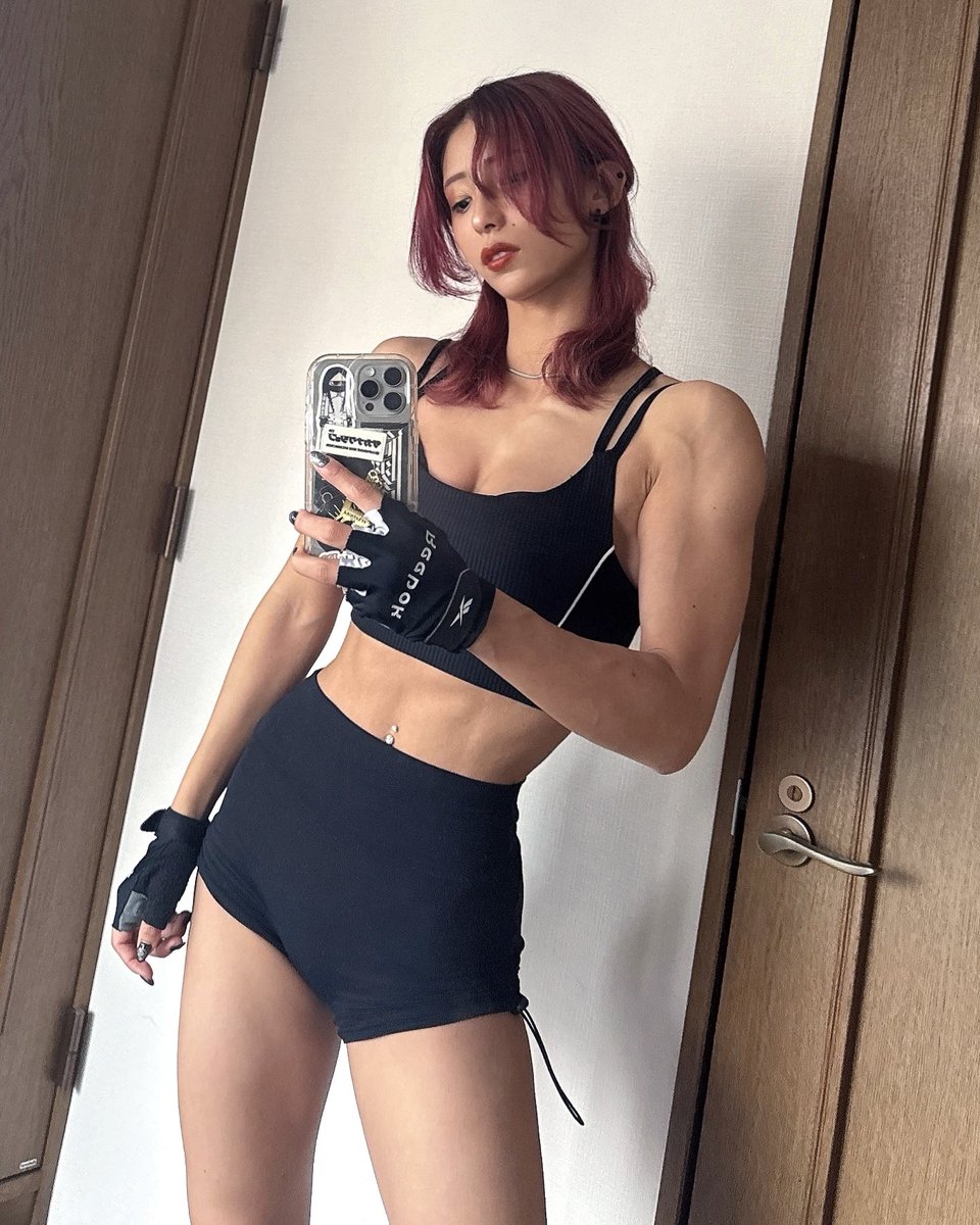 💪🏽( ¨̮ 💪🏽)