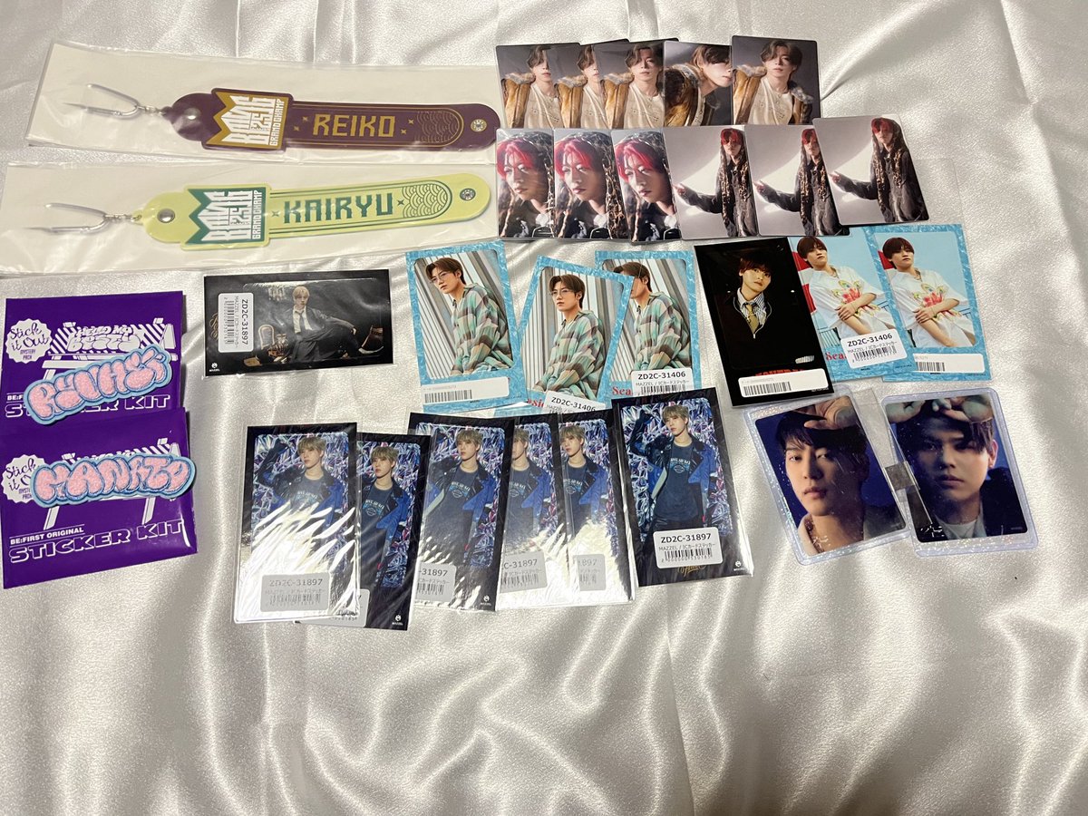 ryu__bsp's tweet image. 過去グッズ整理のため😅

【譲】　画像
【求】　買取(一部ALT)

整理のため推しでも一部出してるものがあります。

気になることや詳細など気軽にお声掛けください🙇‍♀️

過去グッズなどとの交換は要相談
買取優先で考えています

#BMSG譲 #MAZZEL譲 #BEFIRST譲 

⬇️1つだけ続きます