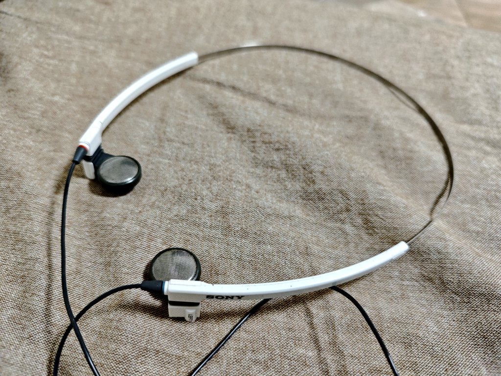 My New Old Gear SONY MDR-W30L