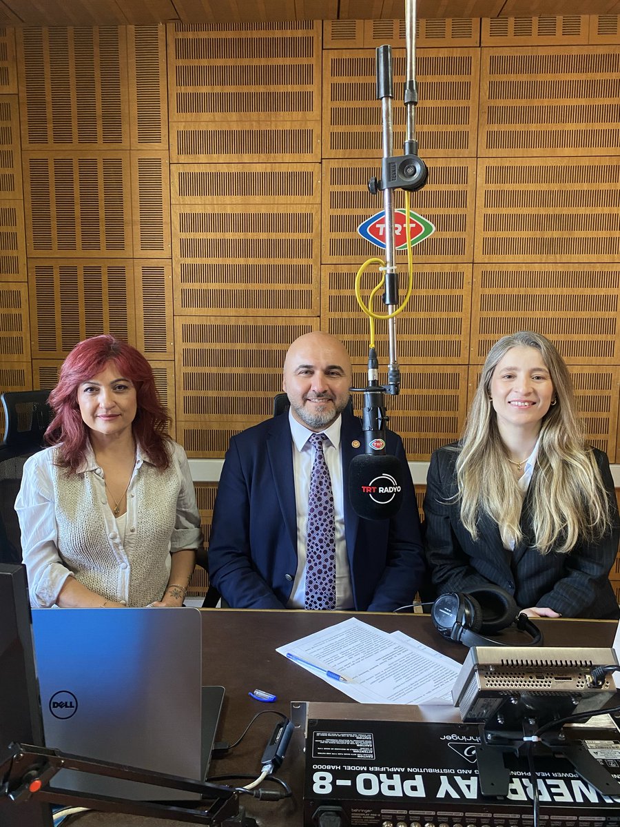 TRT Radyo 1’de “Ailece” programında 17 Kasım Dünya Prematüre Günü Özel Yayını’nda İDÜ Pediatri Hemşireliği’nden Doç.Dr. Şadiye Dur ile prematüre bebeklerimizi ve yenidoğanın güncel sorunlarını konuştuk 💜

#17kasımdünyaprematüregünü