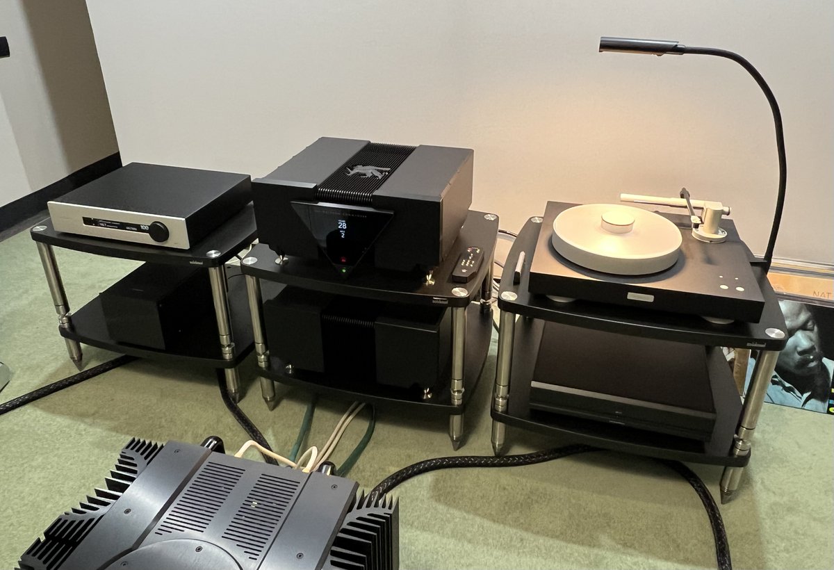 _AudioReference's tweet image. #RomaHiFidelity 15/16 novembre 2025 (2/4)

#AltaFedeltà #RomaHiFidelity2025 #BergmannAudio #EMMLabs #GryphonAudioDesigns #Hana #KimberKable #PassLabs #RockportTechnologies