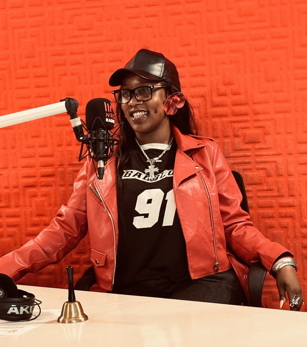EvelynMic_'s tweet image. Radio isn’t fun without me😎.So I came back 
#NRG AM SHOW