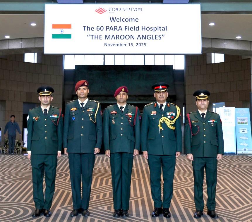 IndiainROK's tweet image. The delegation from 60 Parachute Field Hospital completed week long visit to 🇰🇷, commemorating 75 years of #IndianArmy participation in the #KoreanWar. As a mark of respect the delegation paid homage to the fallen soldiers and gifted a souvenir to the War Memorial of Korea which…