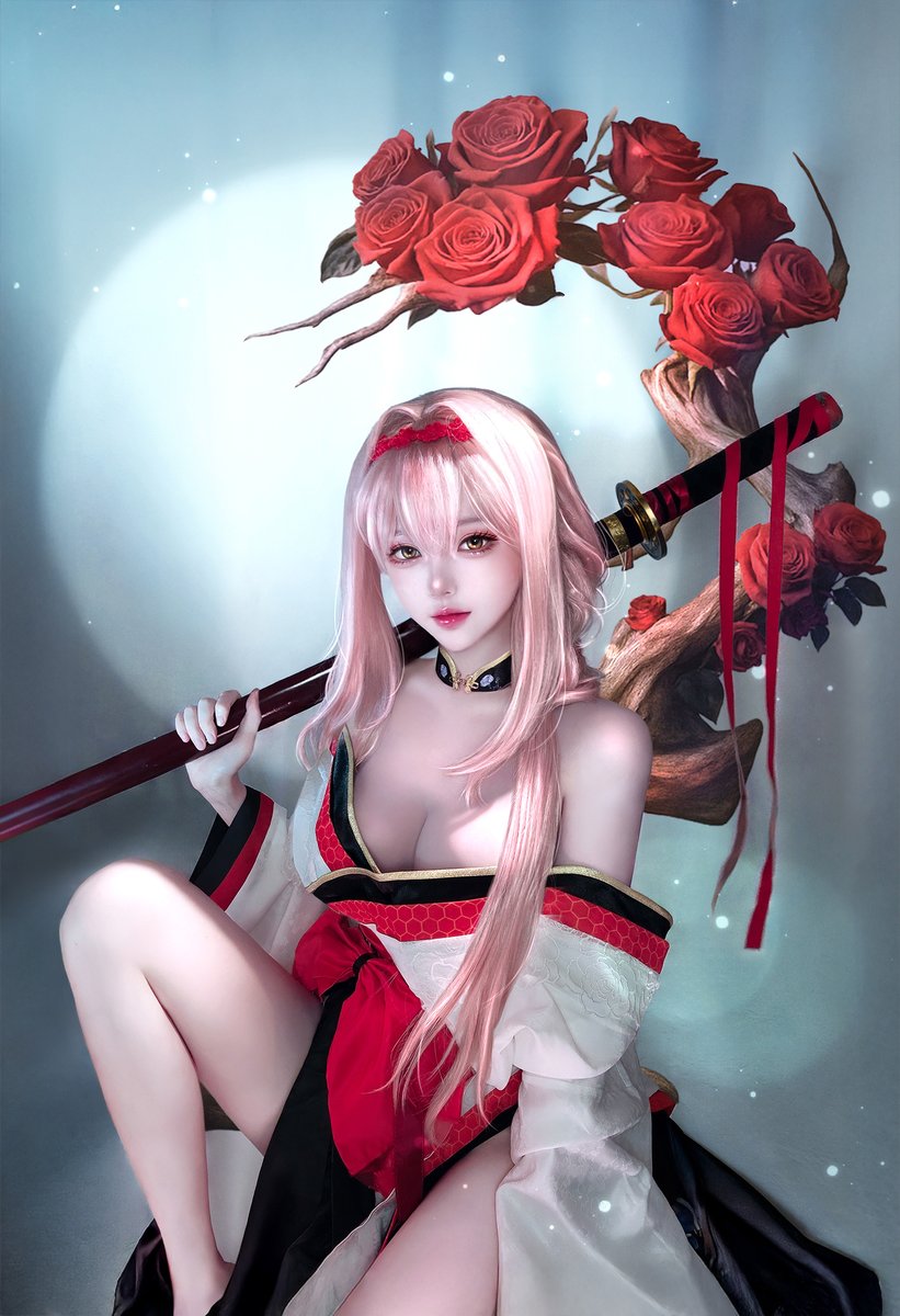 seolhee_sz's tweet photo. 🌹🌹🌹

.
.
#NIKKE #NIKKEcosplay
#니케 #妮姬 #cosplay #コスプレ https://t.co/Enx4uAvDRE