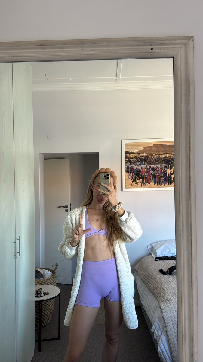goddesslunahere's tweet photo. Good Morning Losers 
#findomcanada #findomusa #findomeurope #findomafrica #humanatm #moneypig #paypig #paypigs https://t.co/XUokvlhiEV