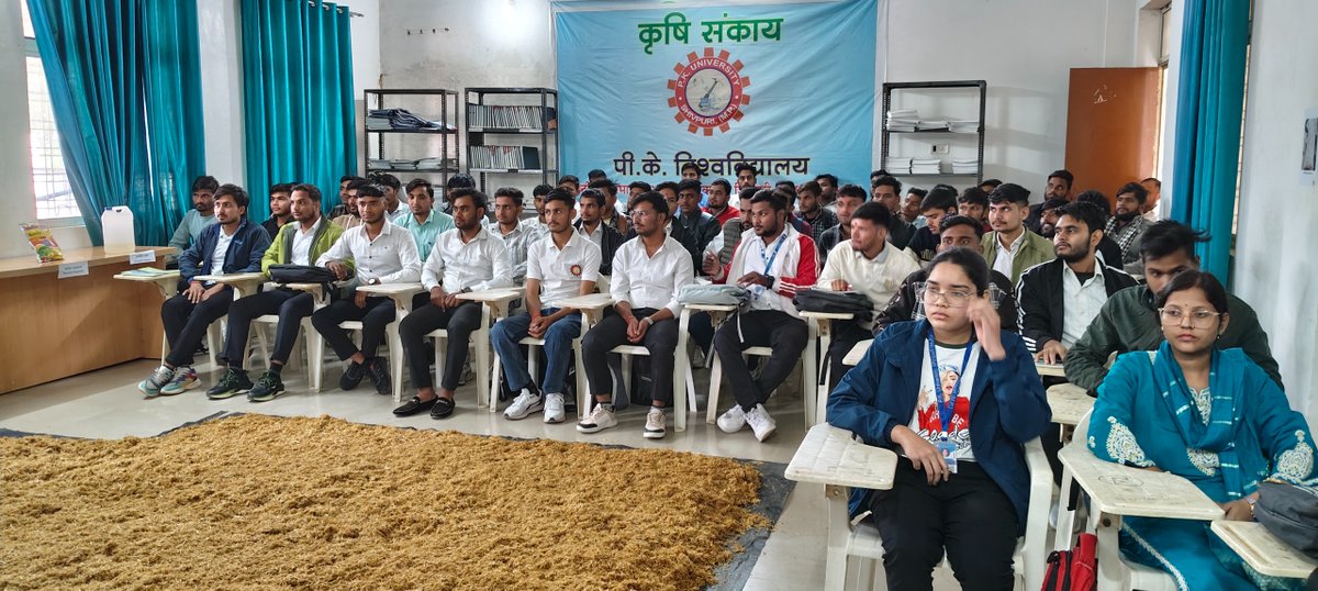 shivpuri_p's tweet image. (4/4)
व छात्र-छात्राएं भी उपस्थित रहे I
#mushroomcultivation #workshop #trainingprogram #agriculture #farming #sustainableagriculture #organicfarming #PKUniversity #AgriculturalFaculty
#3dayworkshop #mushroomfarming #farmerstraining #agripreneurship #foodproduction  @ugc_india