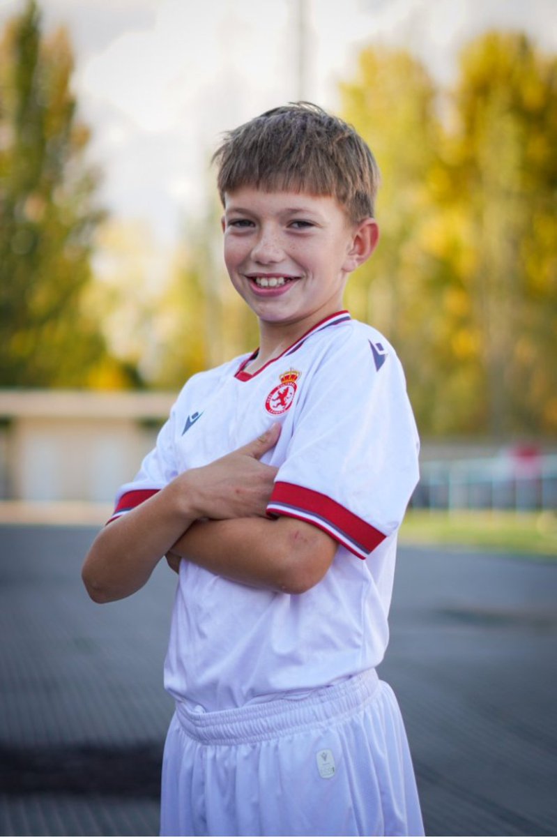 CultuAcademia's tweet image. Buenos días!!!!

Arrancamos semana con el 🎂 cumpleaños 🎂, este lunes, de DYLAN, jugador del Alevín B, que cumple hoy 1️⃣ 0️⃣ años

Muchas felicidadeees!!! ☺️ 🎉 🎁