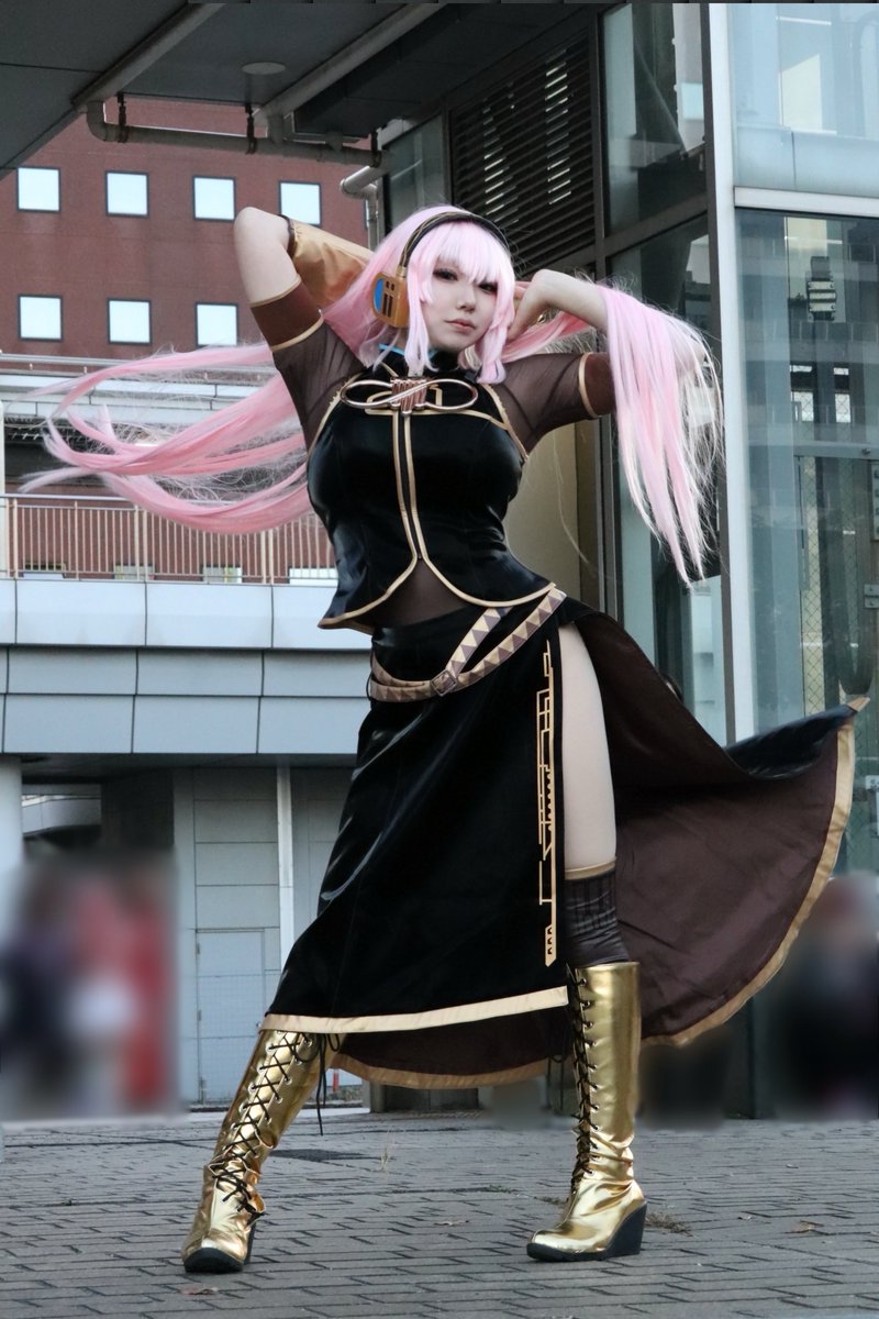 ※Cosplay

　　VOCALOID  Vol.

　　　　　　　MEGURINE LUKA

　＿＿＿＿＿＿＿＿＿＿＿＿＿＿＿＿

　　　　　　　  それは

　　　　　ひどく美しい面影

　＿＿＿＿＿＿＿＿＿＿＿＿＿＿＿＿

📸<a href="/390_rionacandy/">きくりん@KPF</a> 

#Cosplay  #KPF2025