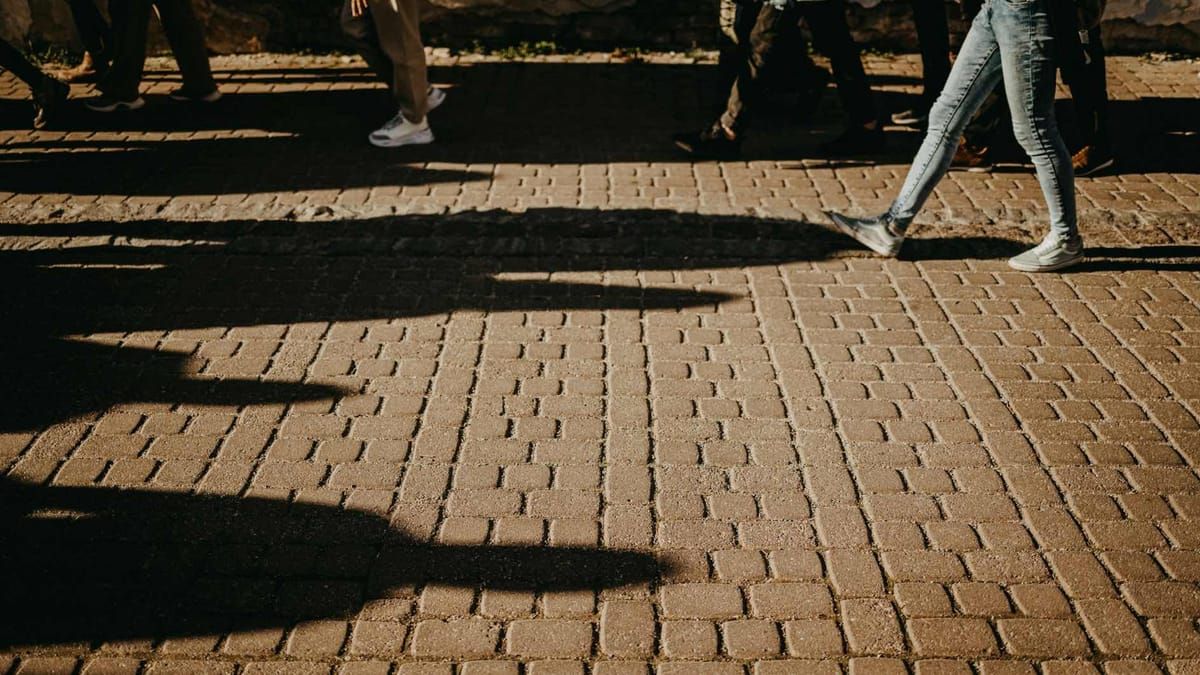 Why are American universities letting foreign governments bully their students? Sarah McLaughlin on the business model behind the pressure. Read on. Link in comments. thesgnl.com/2025/10/foreig…