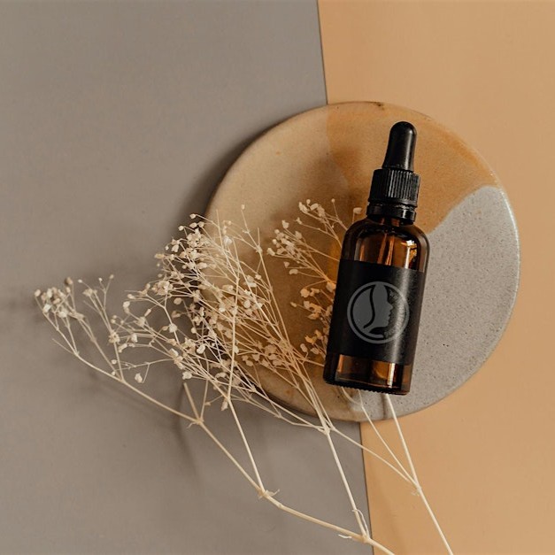 NewNatBusiness's tweet image. DIARY DATE
For #NaturalCosmeticsWeek

10:30am 18/11 @NATRUE free webinar panel discussion “Decoding Naturals: Ingredients, Claims&amp;amp; Why Certification Matters” 
Panellists: @WeledaUK @laverauk @logonauk, Santé&amp;amp; Heliotrop. 
Moderator: Lisa Oxenham

More info: newnaturalbusiness.co.uk/news#webinar