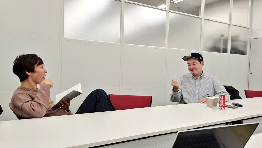 ネタやってたよ！
令和漫才米騒動
ゲスト発表遅くなりました！

カナメストーン
ラパルフェ
ぽ～くちょっぷ
ブラックパイナーSOS
ダーリンハニー
 他にもブッキング中ですので、もう少々お待ちください！
 #マシンガンズ
 #令和漫才米騒動
kpro-live.zaiko.io/item/376399