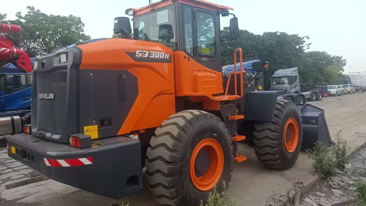 TamiWei888's tweet image. #Develon
Wheel #Loader
#SD300N

Tami Wei
Whatsapp/Wechat/Mobile: +86-13677247217
tami@caterbe.com

Caterbe Construction Equipment (Wuhan) Co., Ltd.
caterbe.com