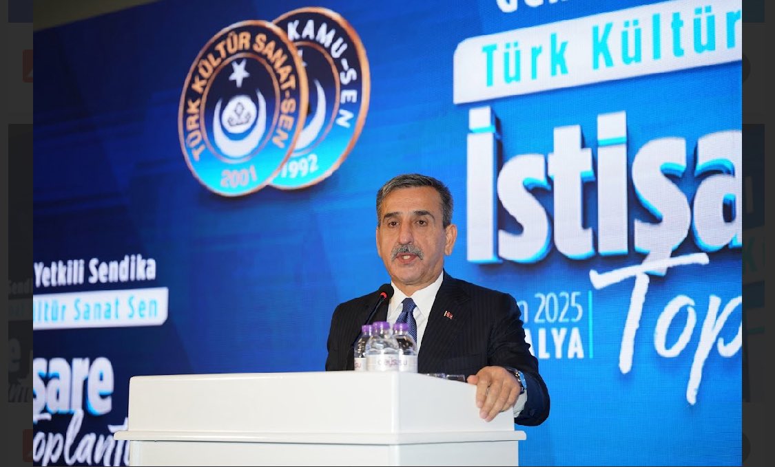 OnderKahveci's tweet photo. Kültür ve Sanat hizmet kolunda yetkiyi alarak toplu sözleşme masasında son derece önemli kazanımlara imza atan Türk Kültür Sanat-Sen’imizin düzenlediği Eğitim ve İstişare toplantısına katılım sağladım. 

Teşkilatımızın daha da güçlenerek yoluna kararlılıkla devam edeceğine inancımız tamdır.

Türk Kültür Sanat-Sen’in düzenlemiş olduğu İstişare toplantısının hayırlara vesile olmasını temenni ediyor, tüm arkadaşlarımıza çalışmalarında başarılar diliyorum.
@ugryldrm_