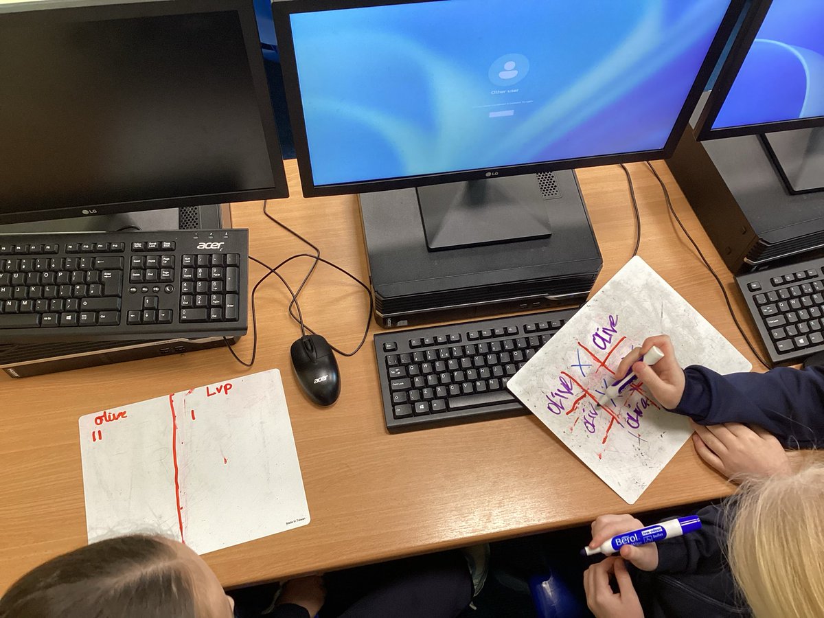 Sarah Broadfoot tweet media