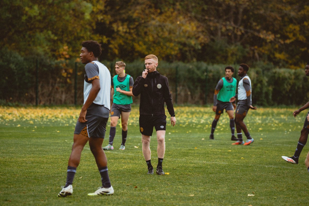 cufcacademy1's tweet image. Ready for Round Two! 💪

Tomorrow we travel to Tiverton for our latest #FAYouthCup challenge. 🏆