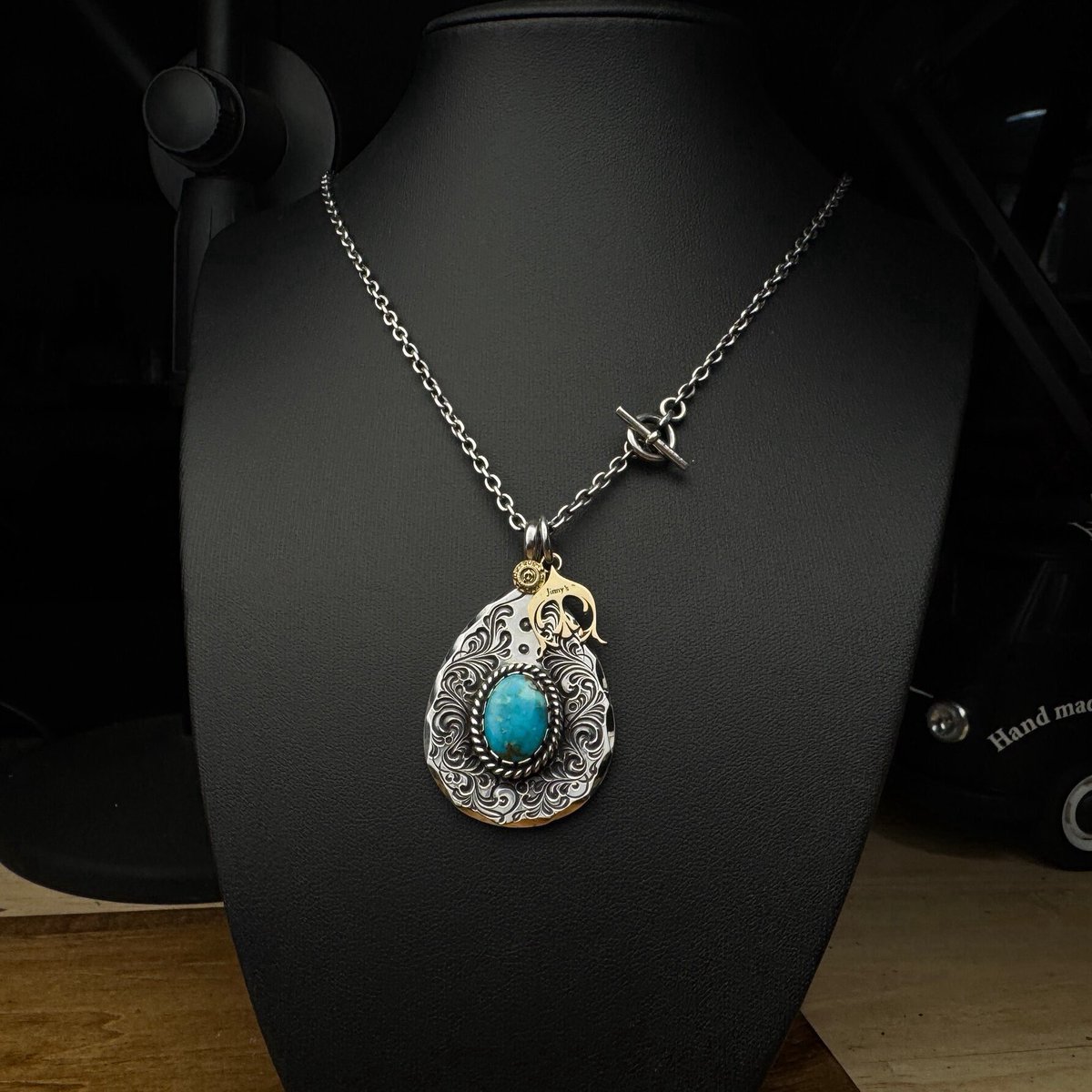 Jinnys_kunimoto's tweet image. Jinny&apos;s 喜び工房
（Yorokobi Jewelry Works）

Arabesque Metal
SEM（K18YG）
Turquoise

Eagle charm（SV/K18YG）