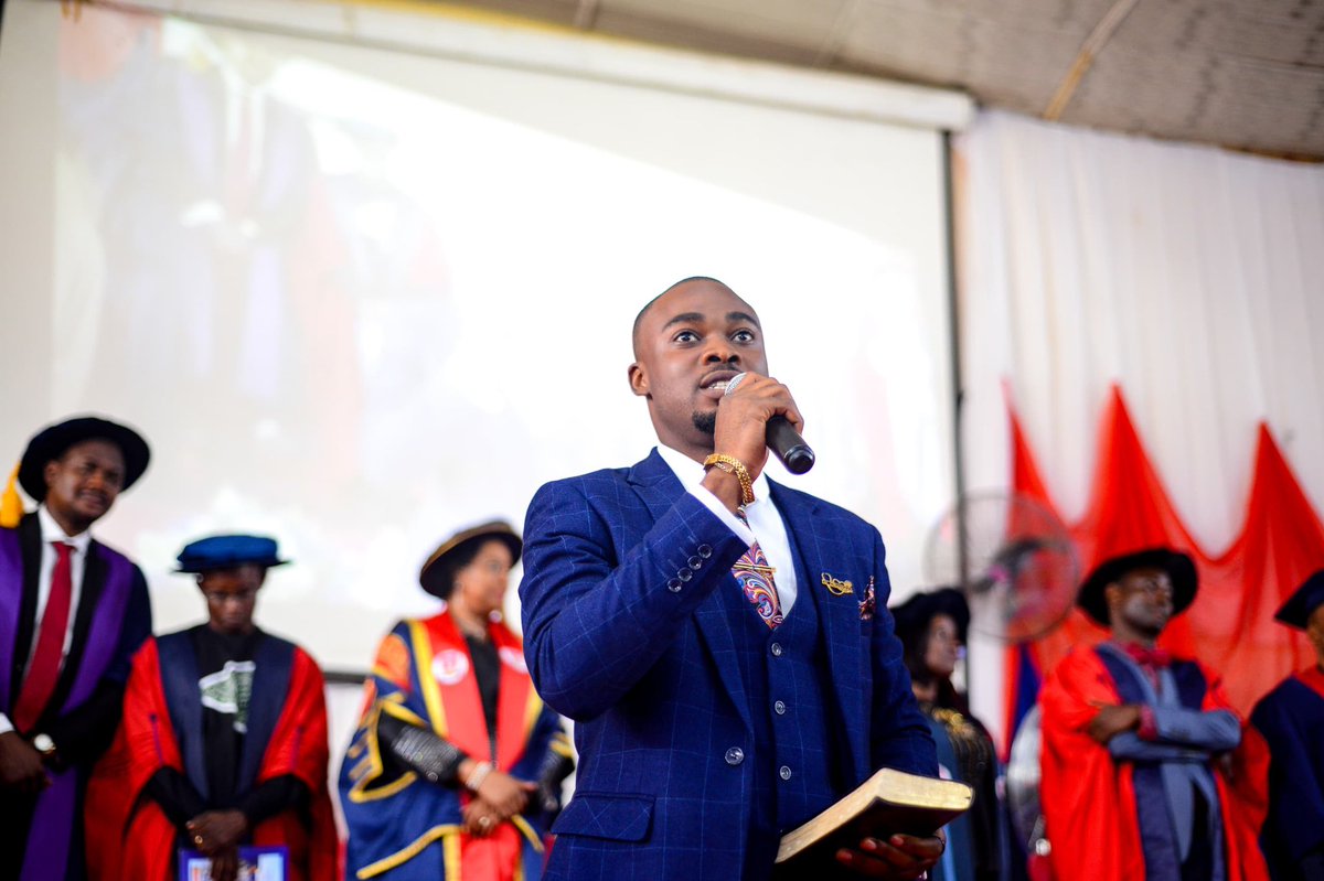 Took the physicians oath successfully 
…so help me God 

DR OBAMESO O.D.
MBBS (UNIMED, ONDO)