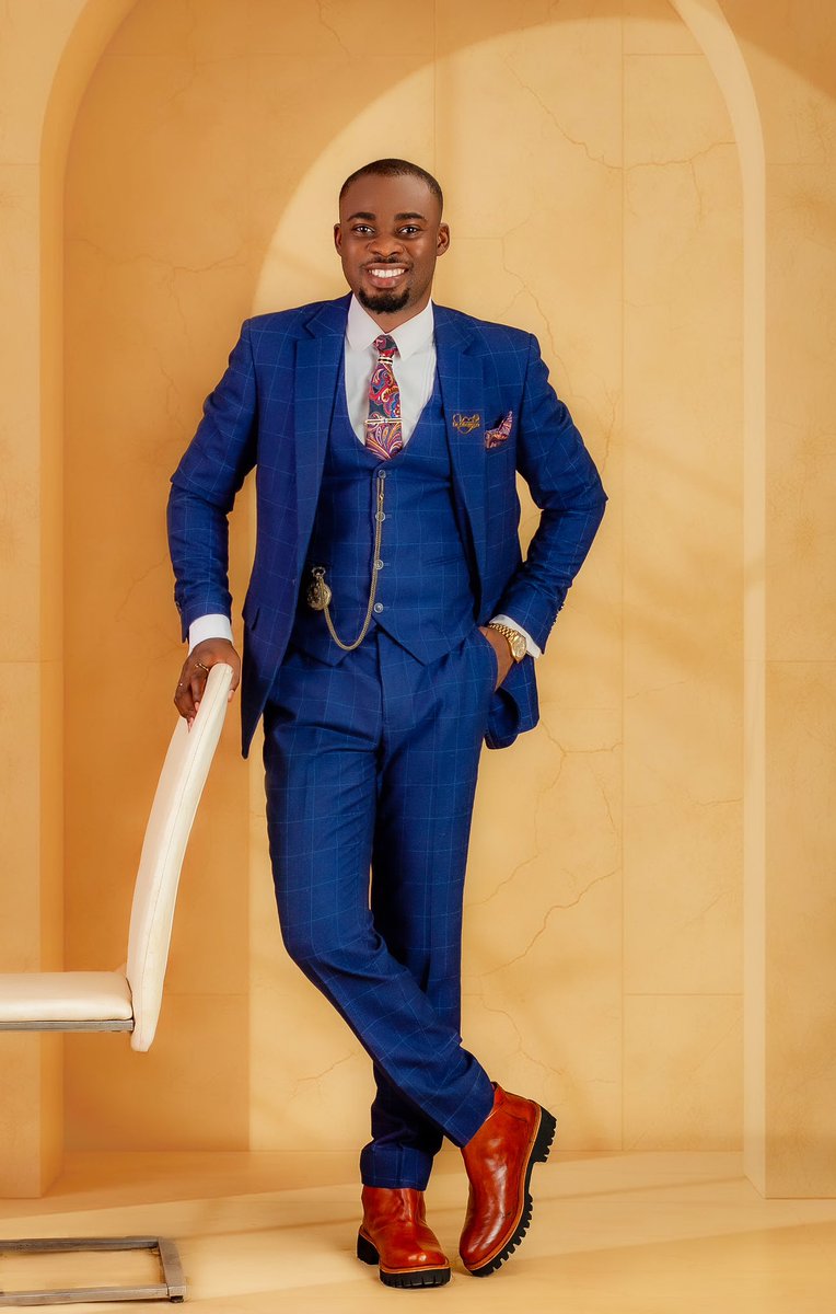 OpeyemiObameso's tweet image. Took the physicians oath successfully 
…so help me God 

DR OBAMESO O.D.
MBBS (UNIMED, ONDO)