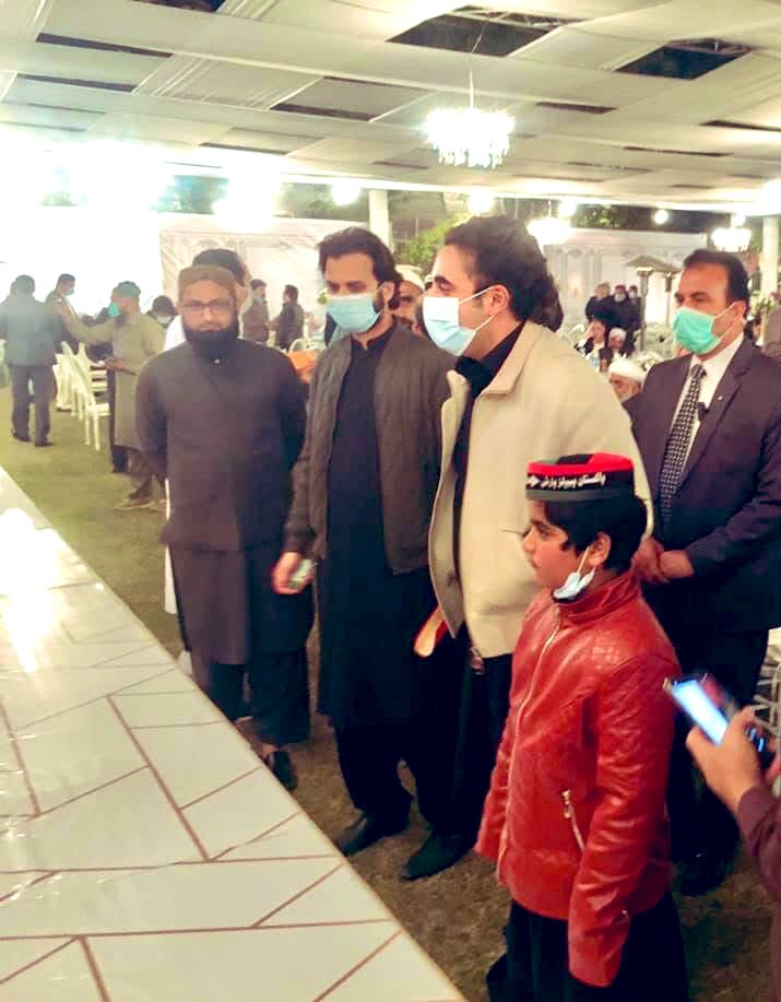 ADfarooqBhh's tweet image. Throwback to this beautiful day! 
Honoured to Meet His Highness Chairman @BBhuttoZardari the pride and future of Pakistan.🇵🇰 
So proud to be his forever little jiyala with loyalty in my heart.🖤✨