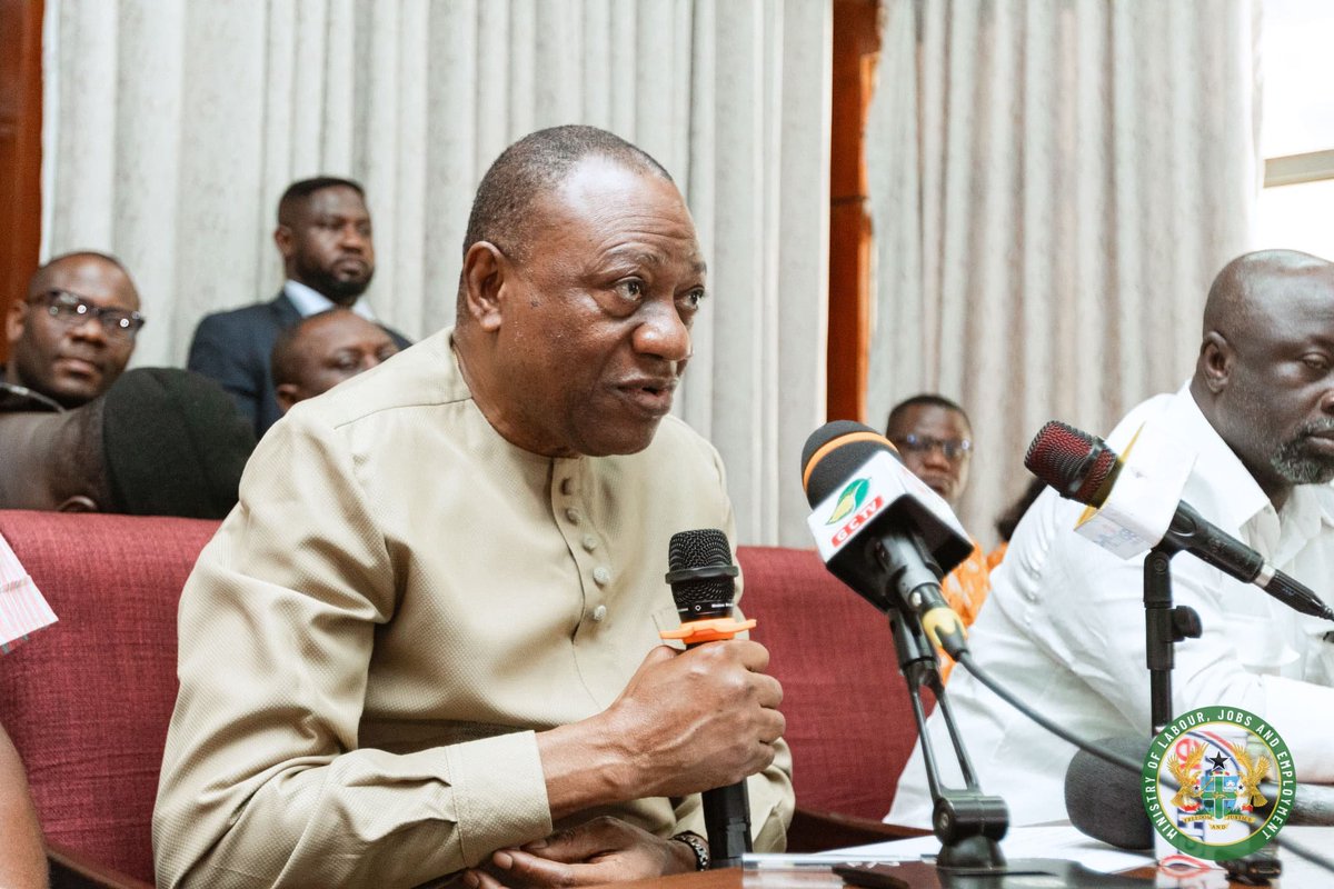 MLJE_Gov's tweet image. Labour Minister Launches Ashanti Regional Health &amp;amp; Safety Taskforce to Protect Workers and Strengthen Compliance
#mlje #taskforce