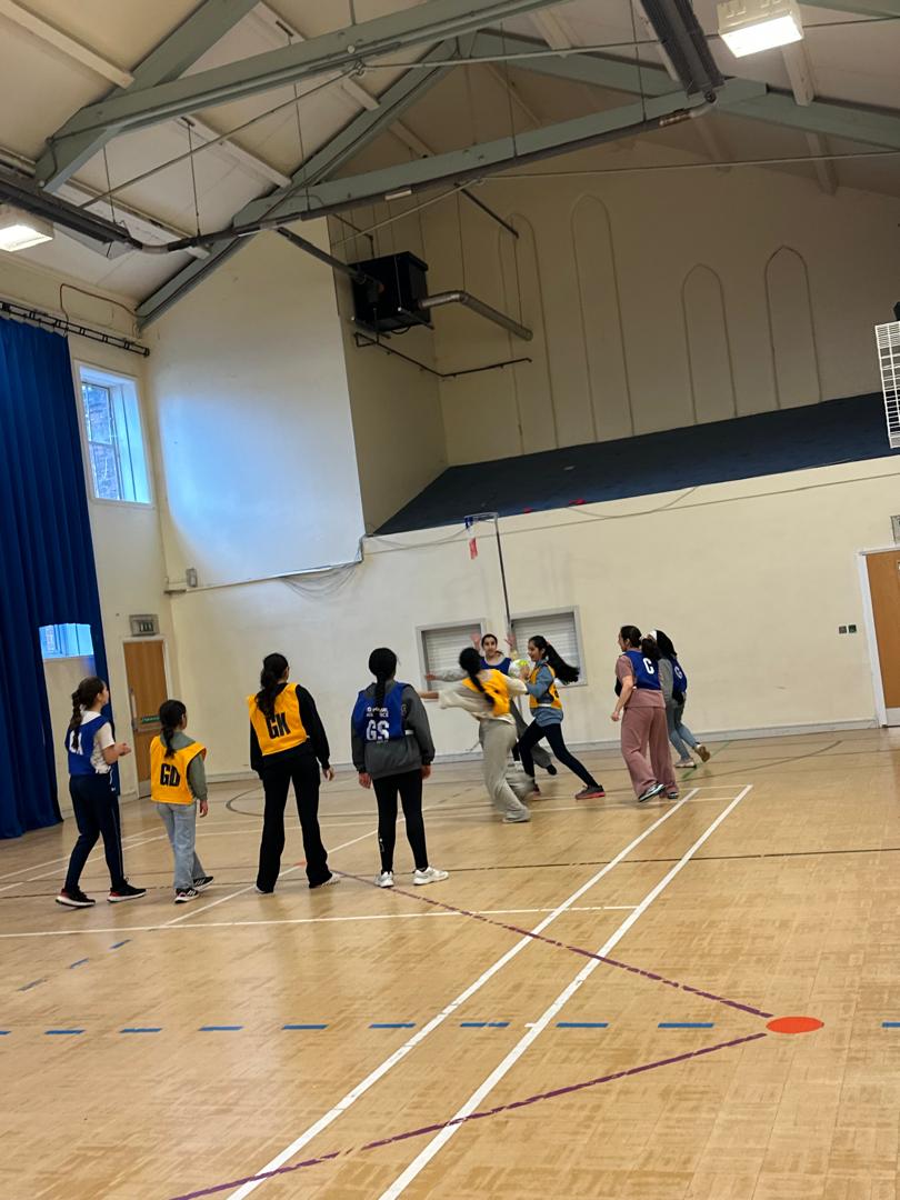 Empowering girls through sport! Saturday netball sessions building skills, confidence and teamwork💪✨