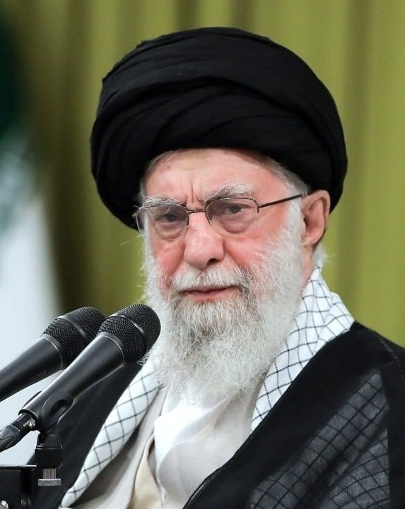 Mosolchi's tweet image. فقط در 3 روز هزاران ایرانی رو قتل عام کرد
جنایتکار ترین دیکتاتور تاریخ معاصر !!!
#آبان_خونین۹۸