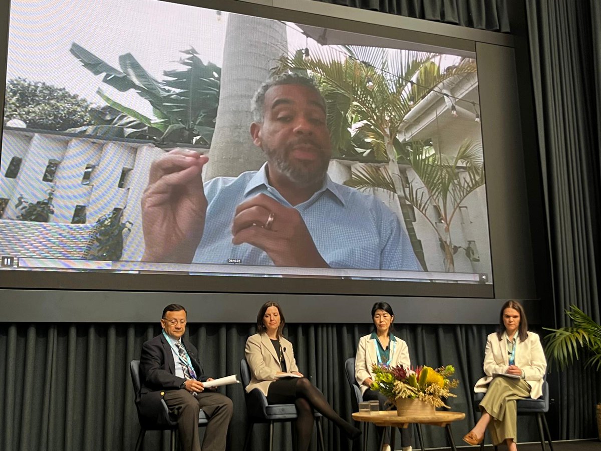 GEEAP_'s tweet image. 🌍 @GEEAP_ at #DevEd25!

@benlpiper shared key findings from the new @GEEAP_ - endorsed literacy report, while @MichelleKaffs (@WWHGlobalEd) highlighted what works to strengthen foundational learning.

📘 Learn more: bit.ly/4hy6pil

#GEEAP #FoundationalLearning