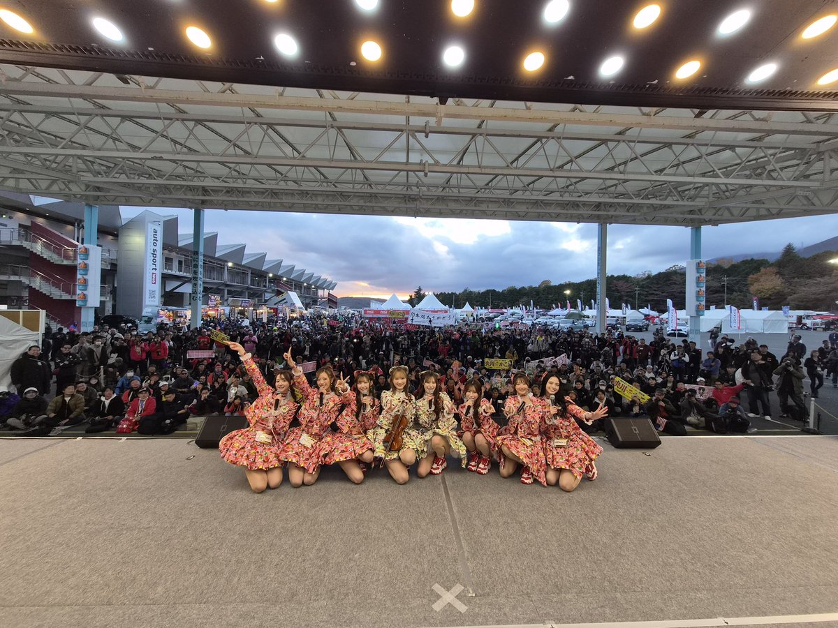 S耐最終戦2日間、そして今シーズンたくさんの応援をありがとうございました📣

私自身、今年からRAデビューをしたくさんの方に支えられ、無事今シーズンを終えることができました😢

たくさんのプレゼント、そしてサプライズを計画してくださった皆さん本当にありがとうございました💐
<a href="/raffineelady/">raffinee Lady 【公式】</a>