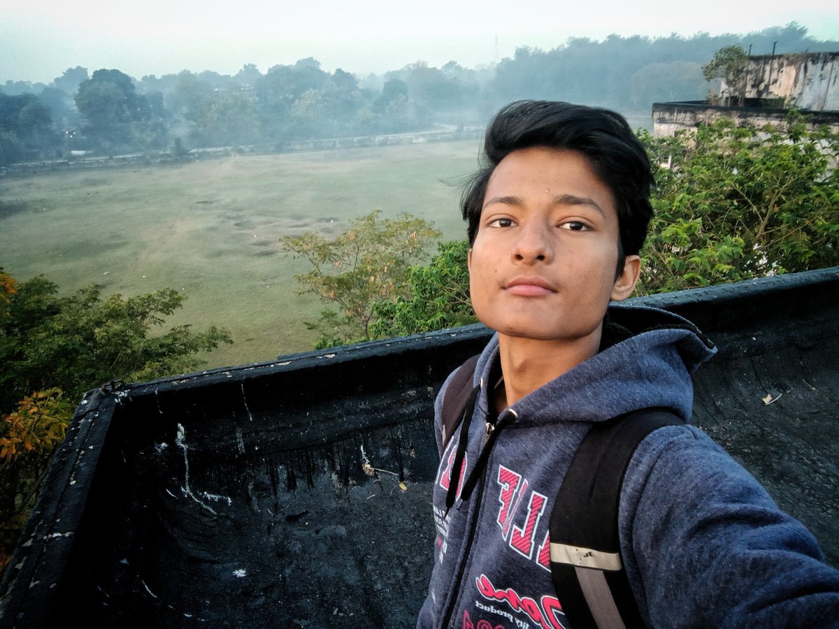 You have to obsessed with trading if you want to become successful in it.

You will never become a consistently profitable trader is it’s your priority number 7.

You have to make it your biggest priority. It should be on number 1.

I remember that when I was in my early stage