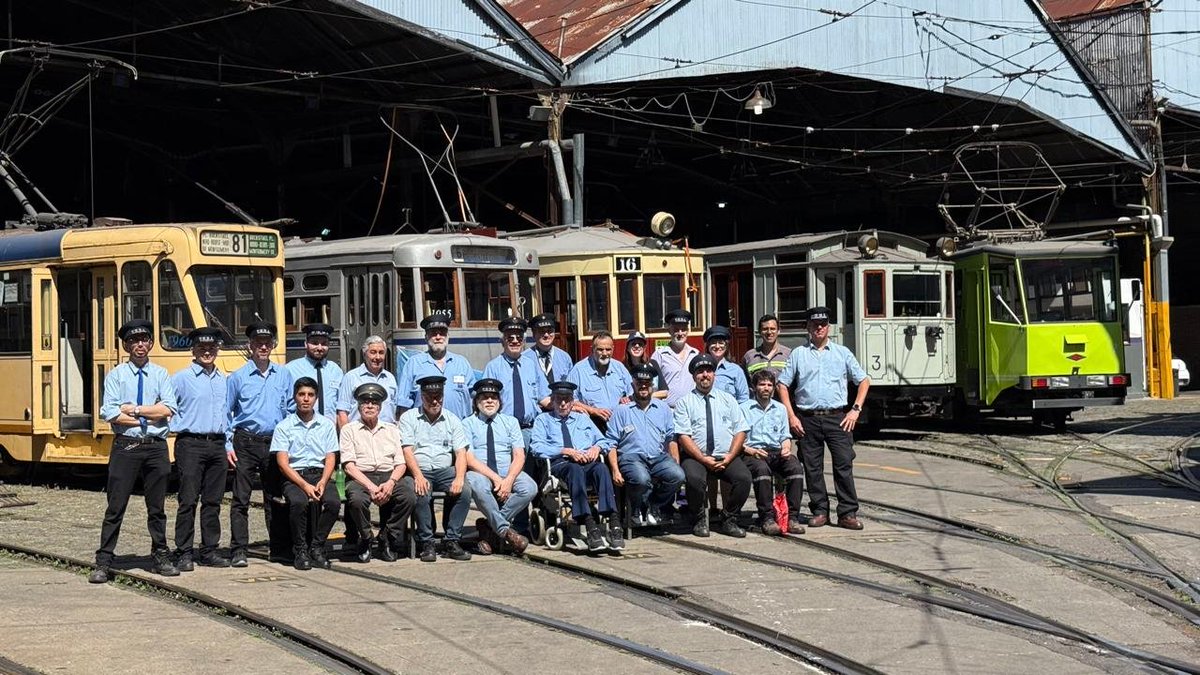 ¡Pasó el aniversario y a seguir!
El TRAMWAY y el PRÓXIMO FINDE LARGO: 
Sáb. 22 y Lunes 24 (Feriado Nac.): de 16 a 19
Dom. 23: de 10 a 13 y de 16 a 19
Viernes 21 (no laborable): NO HABRÁ SERVICIO
Los esperamos sábado, domingo y lunes!
E. Mitre y J. Bonifacio, Caballito. Gratis!