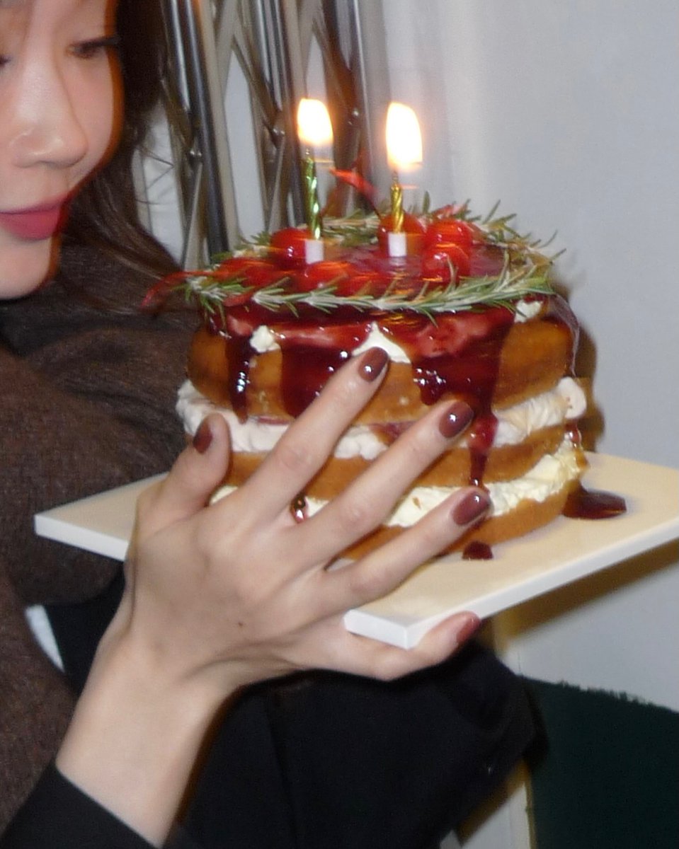 <a href="/iamkmk/">강민경</a> 2025.11.17 #밍스타🌟 <a href="/iamkmk/">강민경</a> 月刊 손톱 💅,, 😚 
#다비치 #DAVICHI #강민경 <a href="/iamkmk/">강민경</a> @aviemuah @portrekr👩‍🍳🖤❤️💌✌️🏡😎🌹🌹🌹💘💕🤍💙🩵💚🤎🌟💄🐶🍷🍾🍫🍫🍫🍑🐢🙊🎀강민경찡 오늘도 너무나 예쁘고 아름다워요!!!~>.<😘💋💋💋🥰🤤