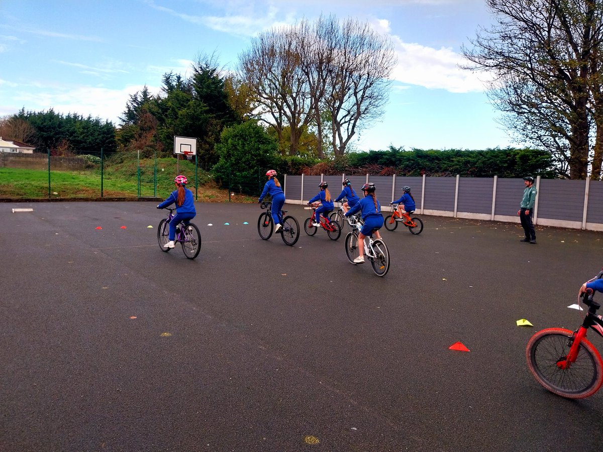 snpballyroan's tweet image. Delighted to welcome back Kevin and Ruth...aka the bike coaches... last week! They will be working with our 6th Class groups for the next few weeks! #cycleright #cyclesafety